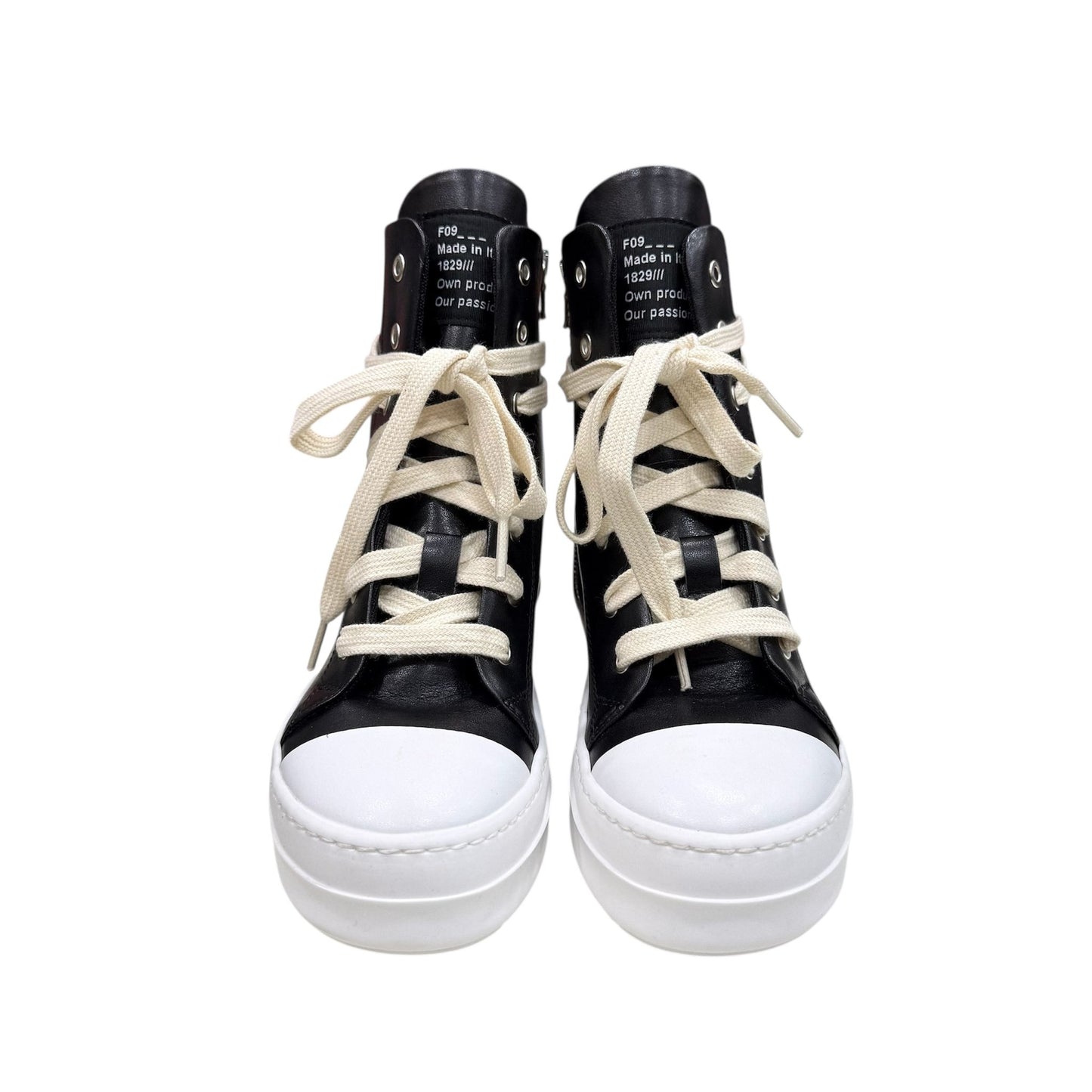 Scarpe F09 mod Rick Nero suola bianca con zip interna