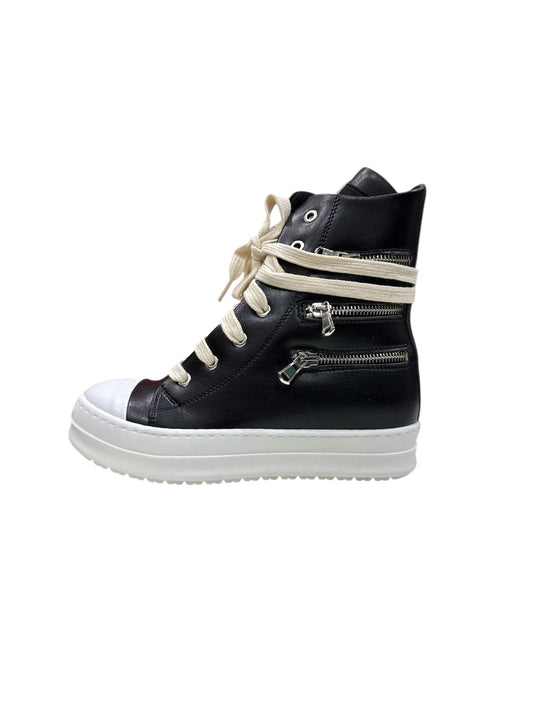 Scarpe F09 mod Rick Nero suola bianca con zip interna 3 cerniere ext