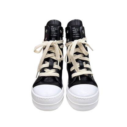 Scarpe F09 mod Rick Nero suola bianca con zip interna
