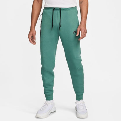 Nike  M NK TCH FLC JGGR - Pantaloni - Nike