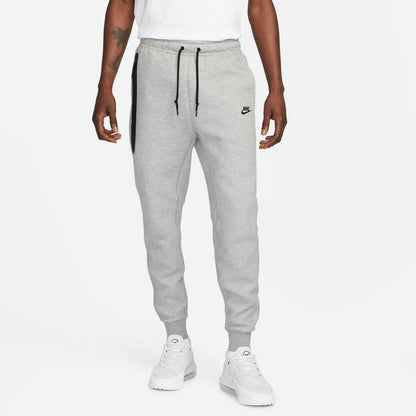 Nike  M NK TCH FLC JGGR - Pantaloni - Nike