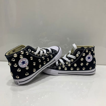 Converse All Star Nere alte  in tela personalizzate con borchie argento Stelle