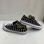 Converse All Star Nere basse personalizzate  con Borchie Argento Teschio